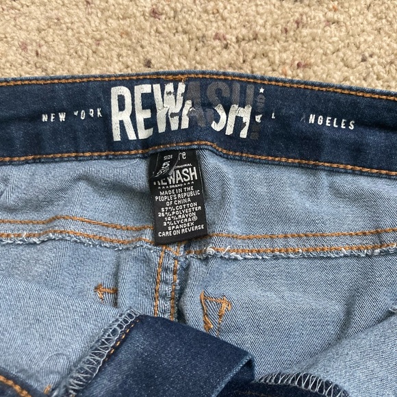 Jeans - Picture 2 of 5